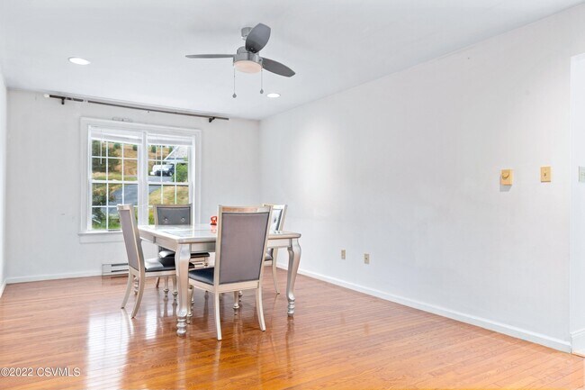 Building Photo - 57 Delwood Dr