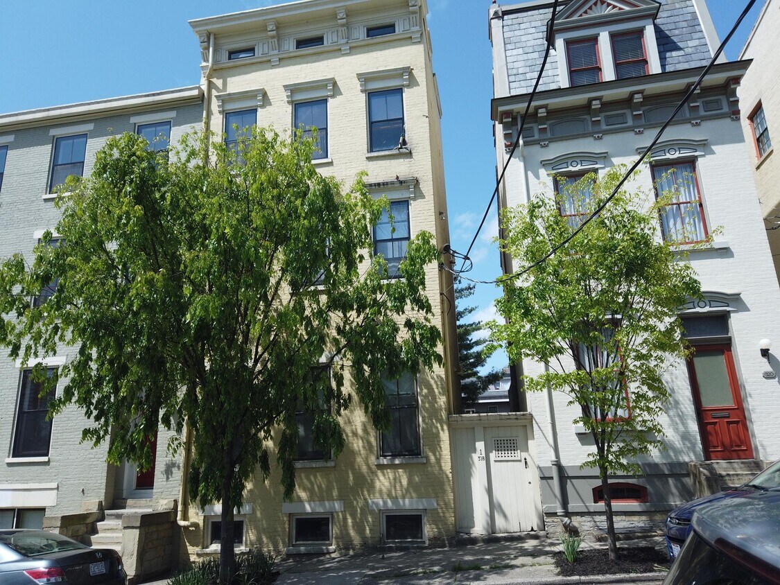 Primary Photo - 316 E 14th St