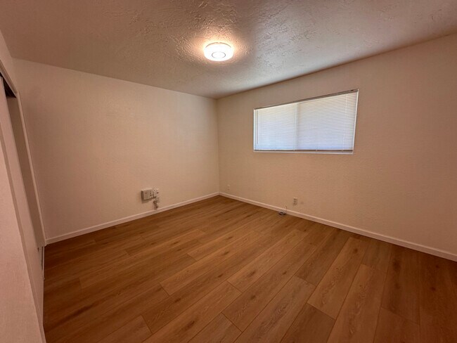 Foto del edificio - 16260 Orange St