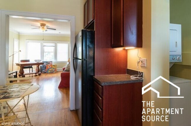 Foto del edificio - 906 S Elmwood Ave