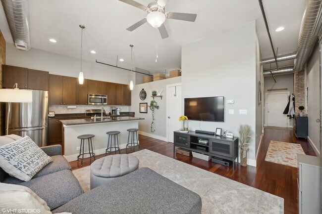 Foto del edificio - 3133 N Lakewood Ave