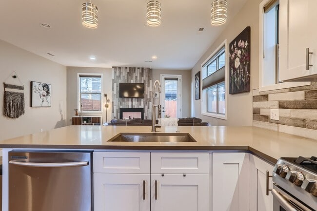 Photo - 1261 Perry St Townhome