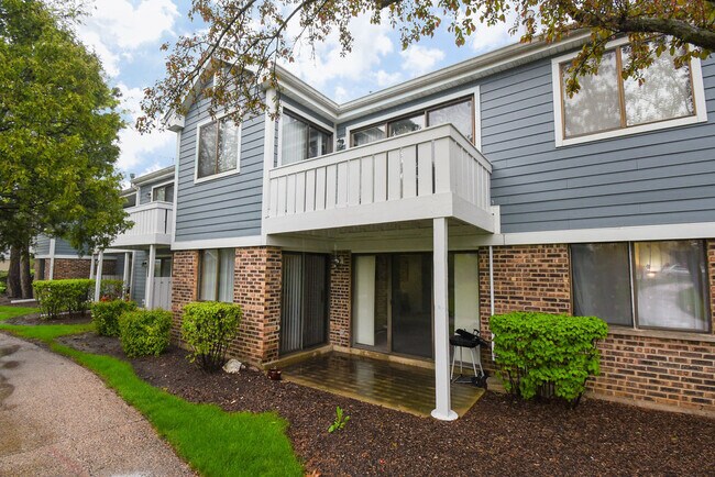 Foto del edificio - 274 Elmwood Ln