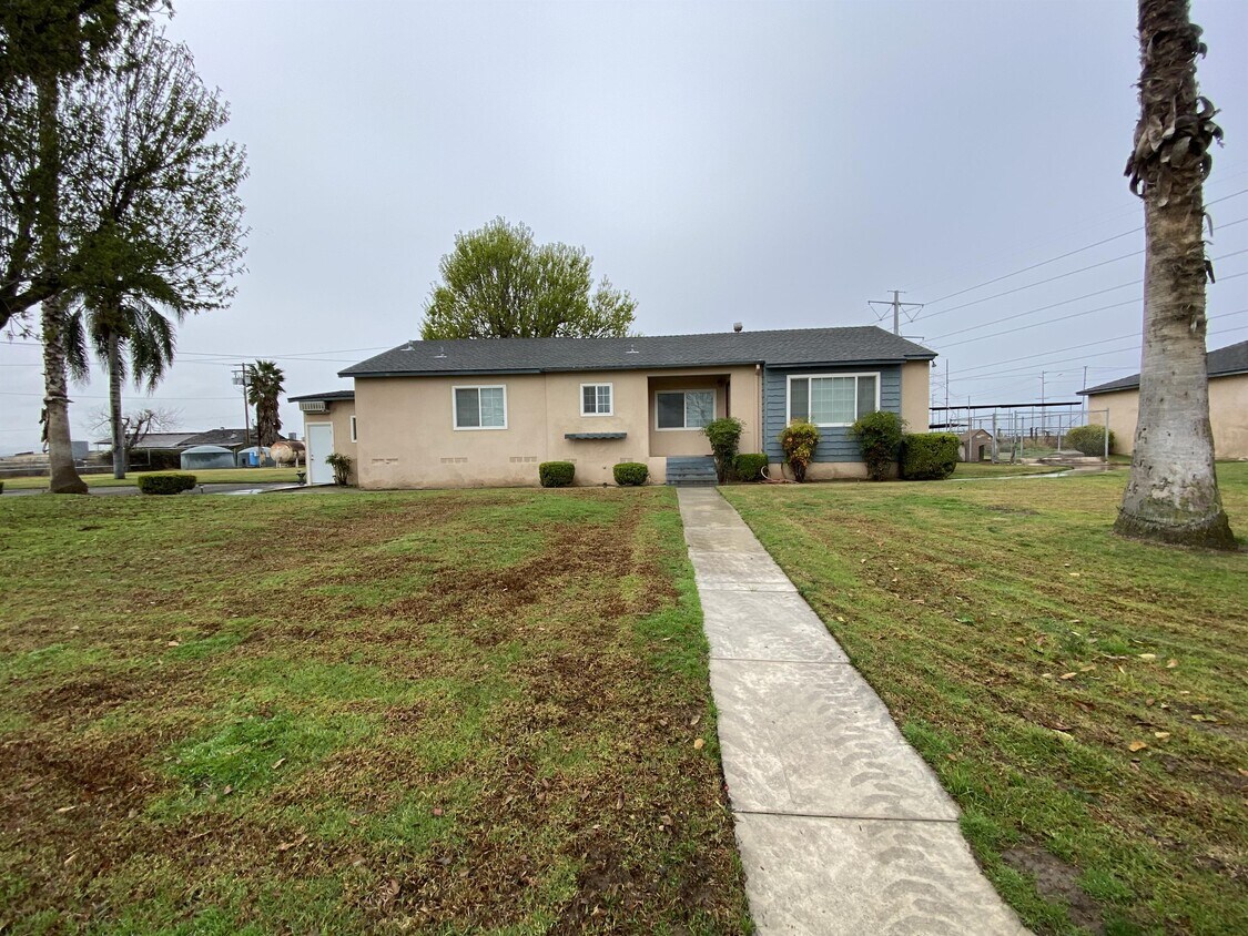 Foto principal - 13750 S Archibald Ave