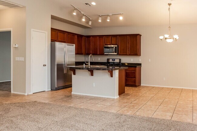 Foto del edificio - 9124 Black Elk Ave