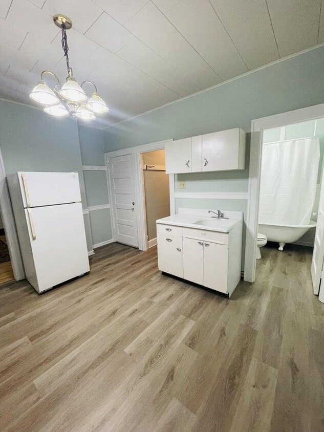 Foto principal - 929 Huron Ave