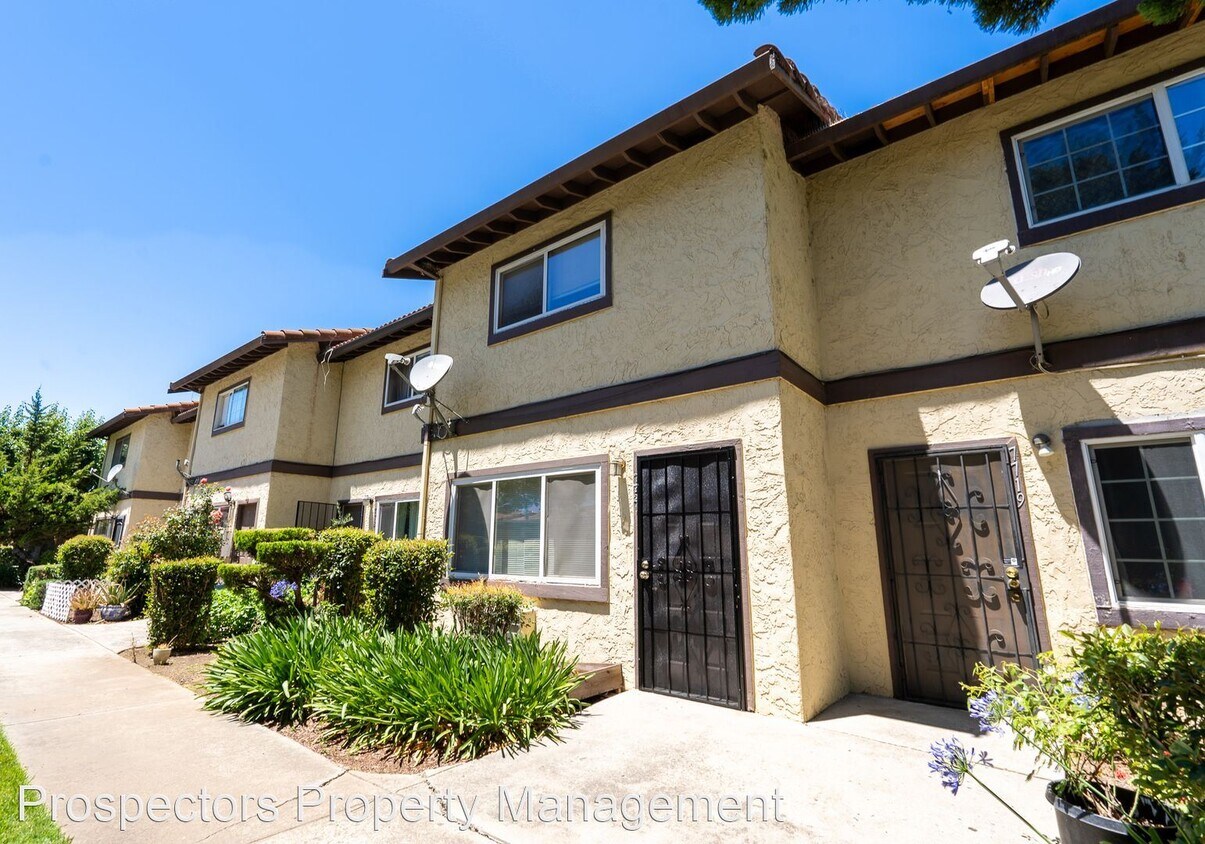 Foto principal - 2 br, 1.5 bath House - 7721 Murray Ave