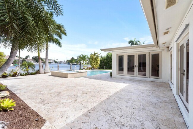 Foto del edificio - Northeast 12th Street, Fort Lauderdale, FL 33304 - 3 BR 2 BA single-family home