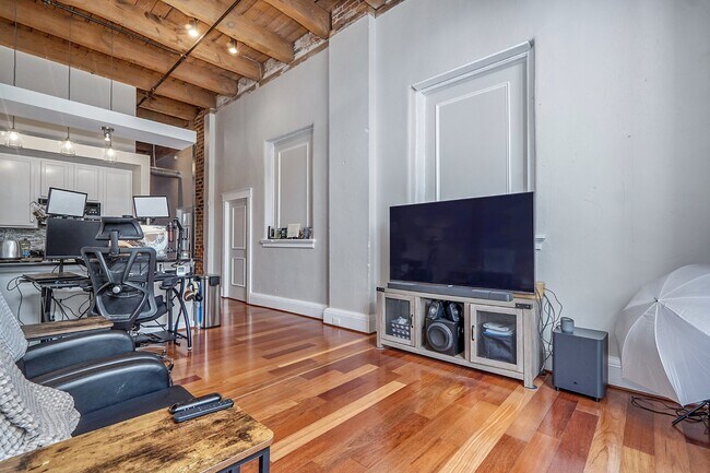Foto del edificio - 815 Porter St