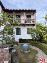 Building Photo - 1201 S Crescent Heights Blvd