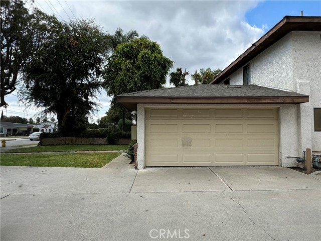 Building Photo - 373 W San Bernardino Rd