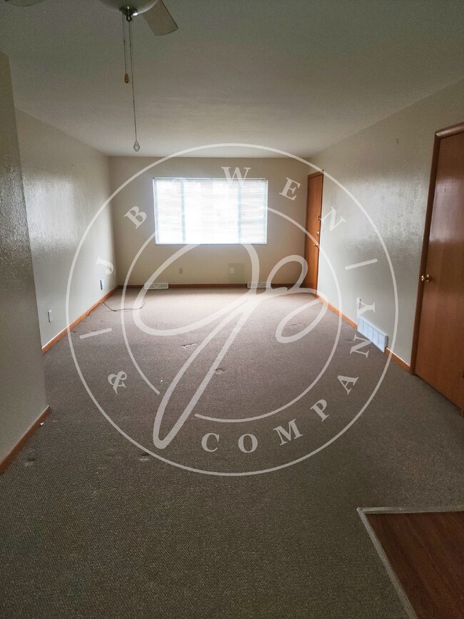 Foto del edificio - 2 bedroom- Perrysburg School District! Ready to call home!