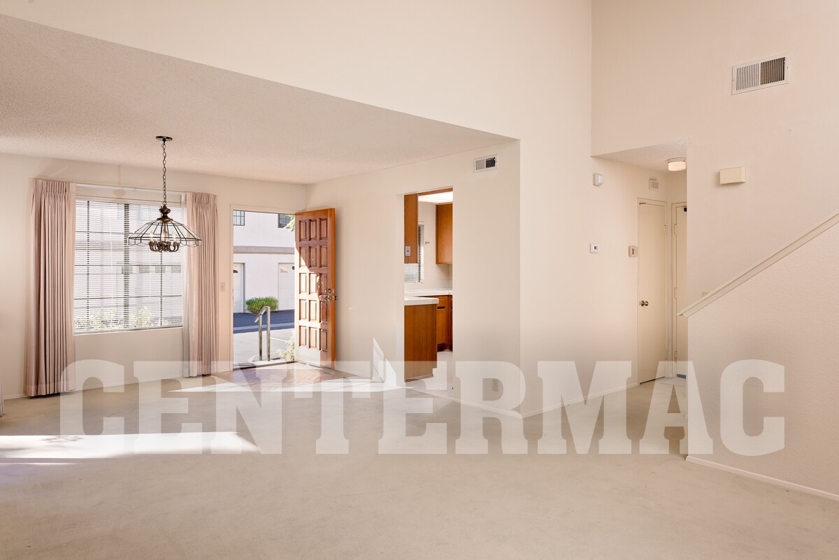 Primary Photo - 7634 Palmilla Dr