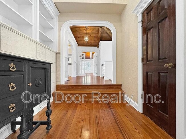 Foto del edificio - 109 Elizabeth Meriwether