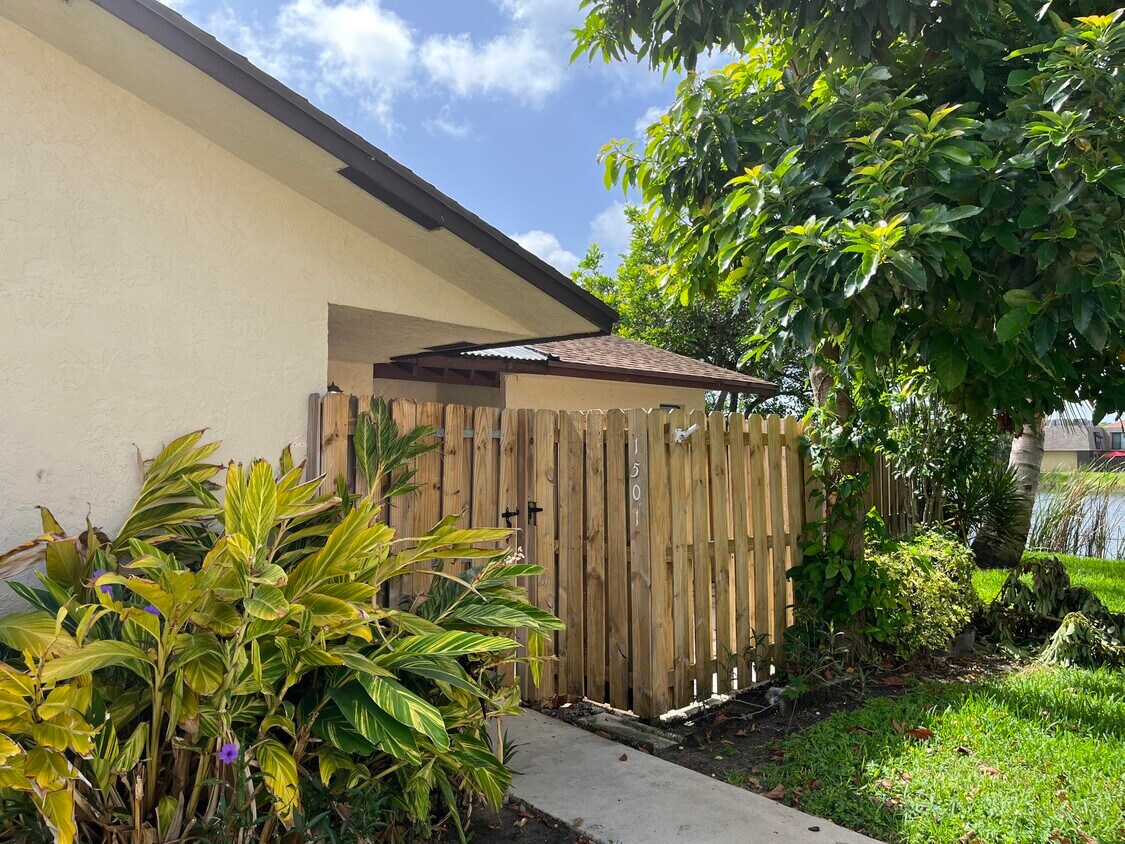 1501 Waterview Cir, Palm Springs, FL 33461 House Rental in Palm Springs, FL