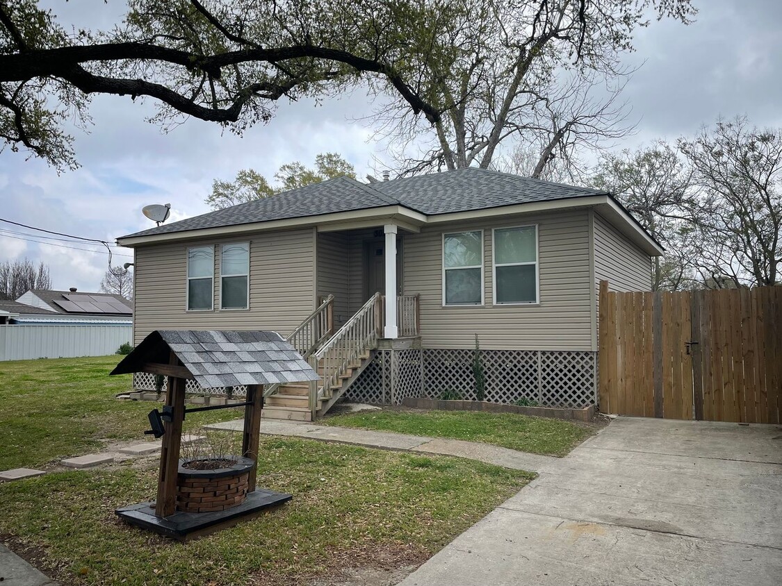 Foto principal - Chalmette House For Rent