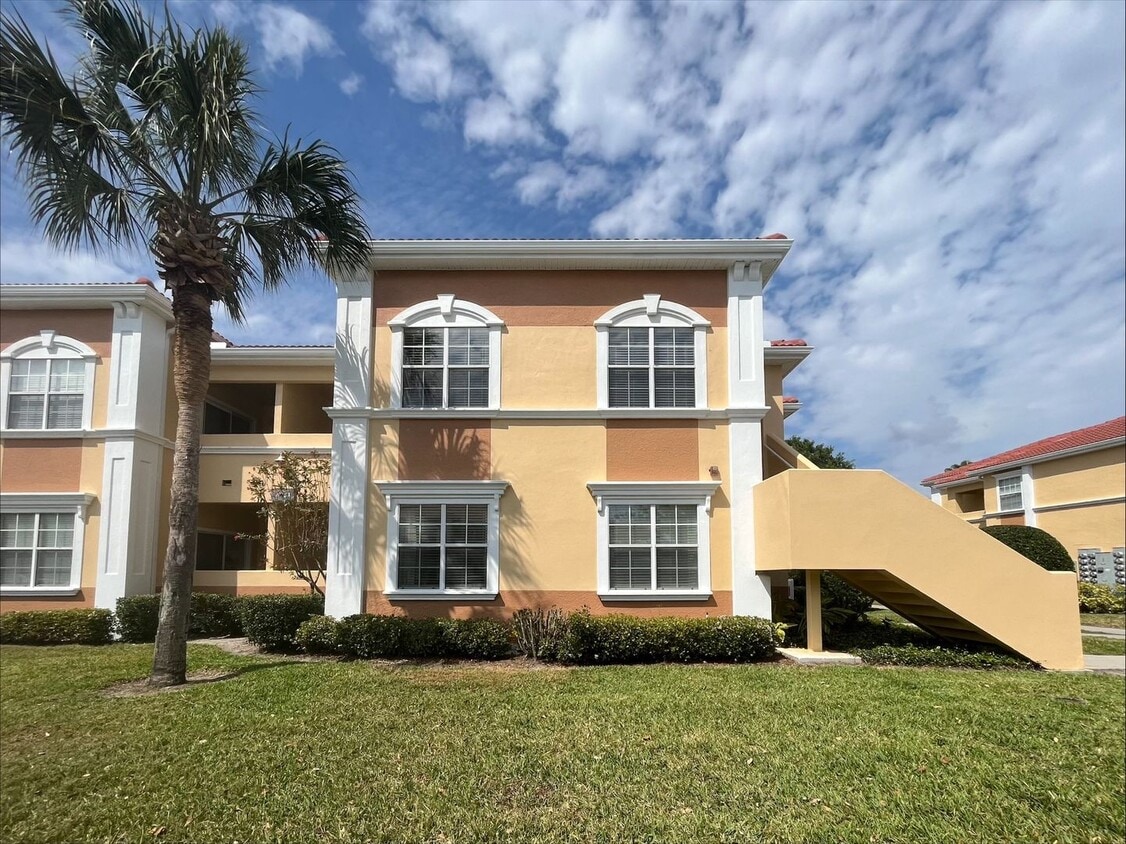 1125 Villagio Cir Unit 104, Sarasota, FL 34237 Condo for Rent in