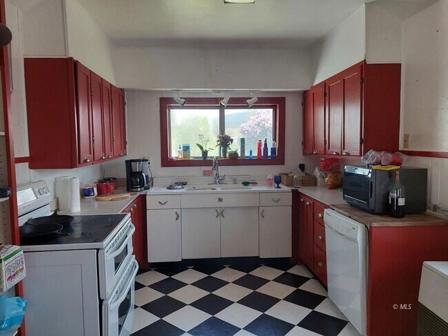 Building Photo - 1376 Co Rd 133B