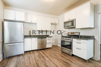 Building Photo - 807 20th St