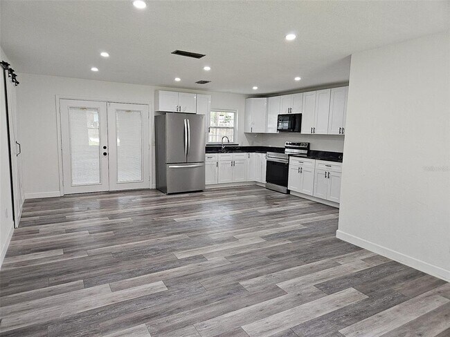 Foto del edificio - 4051 NW 19th Ave