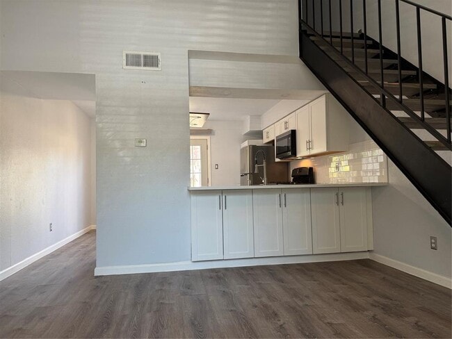 Building Photo - 3451 Willowrun Dr