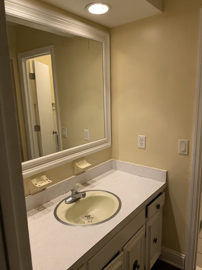 Foto del edificio - 4714 Metro Park Ln