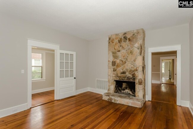 Building Photo - 1205 Maple St