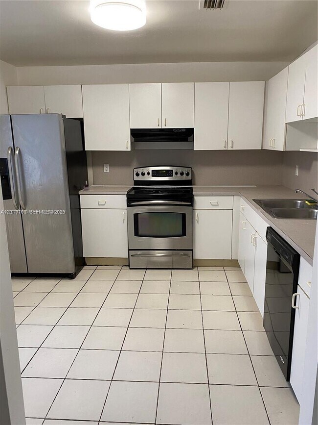 Foto del edificio - 22221 SW 103rd Ct