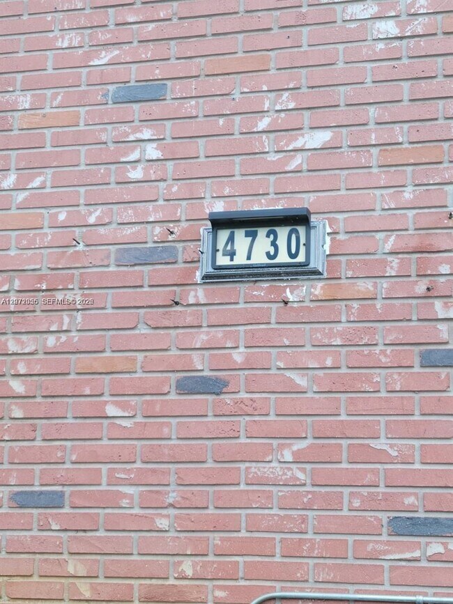 Building Photo - 4730 NW 10th Ct
