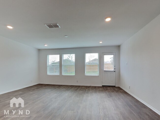 Foto del edificio - 5714 Agate Cir