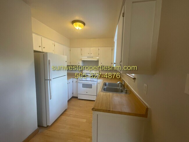 Foto del edificio - 2 Bedroom, 1 Bath Duplex