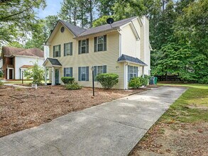 Building Photo - 6701 Bevington Ridge Rd