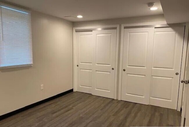 Foto del edificio - 610 E 43rd St