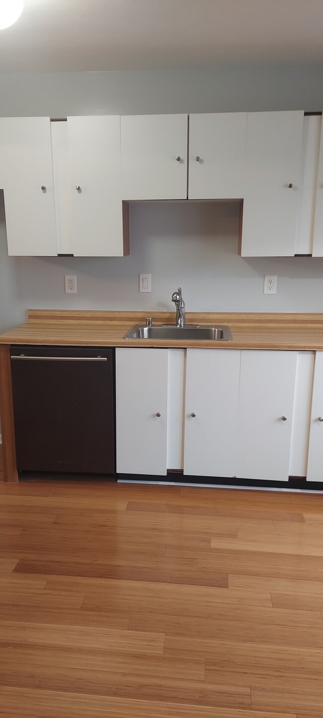 Building Photo - 2390 Anvil Ln