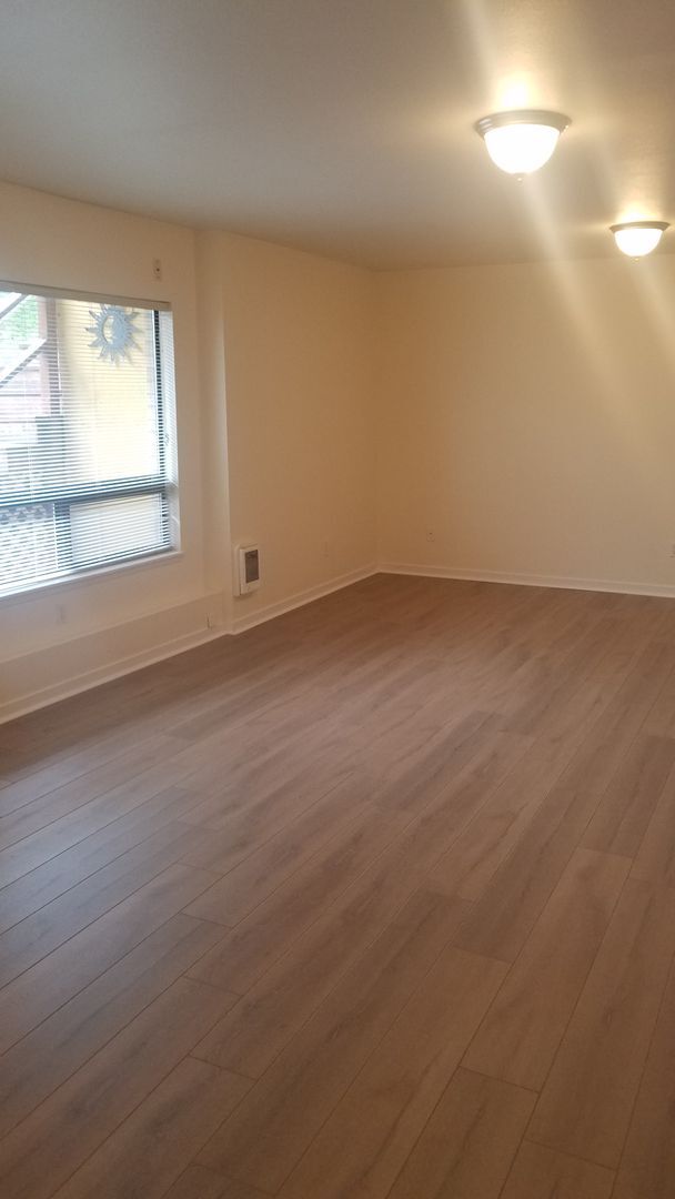 Foto del edificio - 3403 22nd Ave W