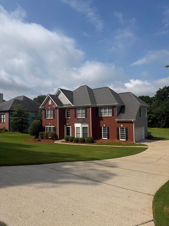 Foto del edificio - 3 Bed 2.5 Bath House in Flowery Branch