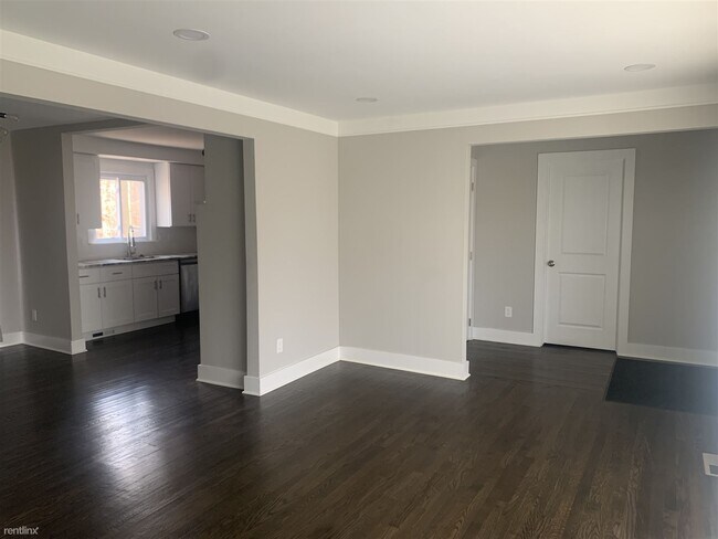 Foto del edificio - 3 br, 1 bath House - 50110 Cedargrove Rd