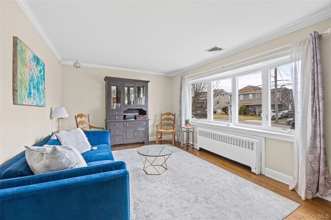 Foto del edificio - 3285 Neptune Ave