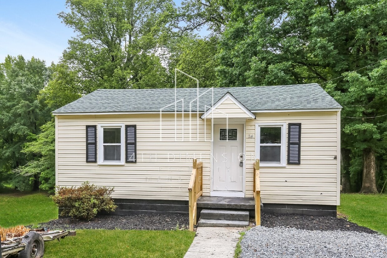 24 Circle Dr, Reidsville, NC 27320 Room for Rent in Reidsville, NC