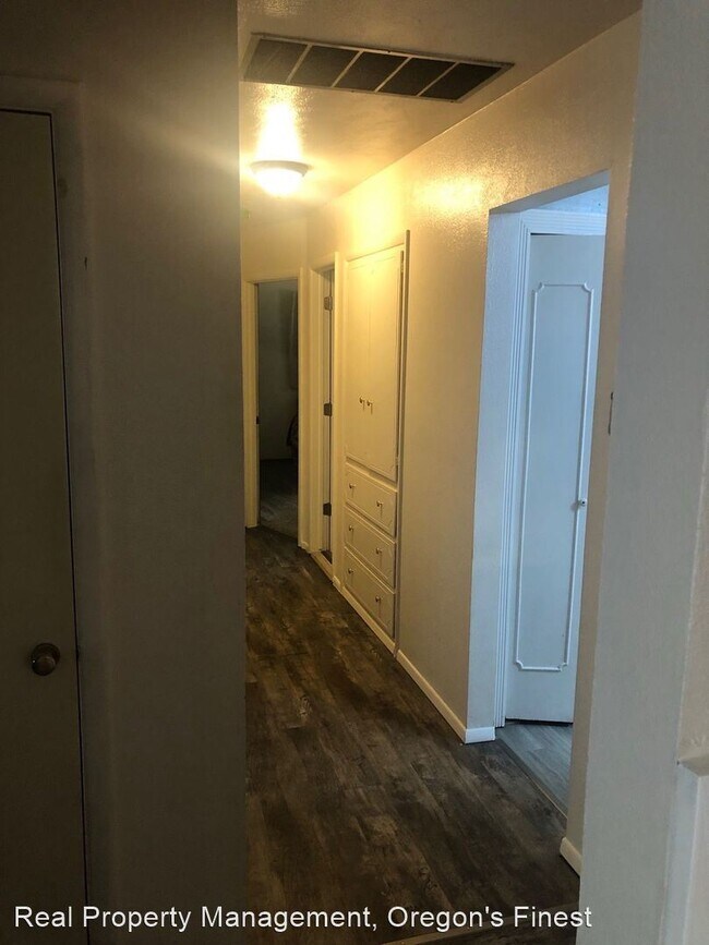 Foto del edificio - 3 br, 1 bath House - 5208 Verda Lane NE