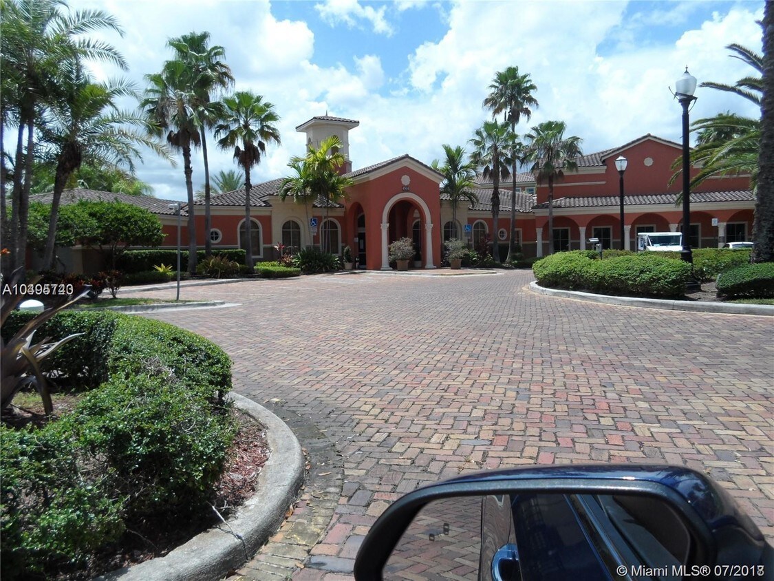 Primary Photo - 4602 SW 160th Ave