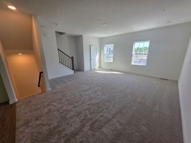 Building Photo - 1806 Canterbury Dr