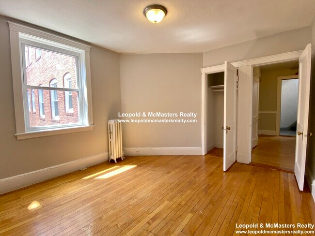 Foto del edificio - 90 Cypress St