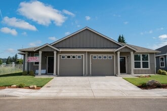 Building Photo - 3337 Lewis Ln