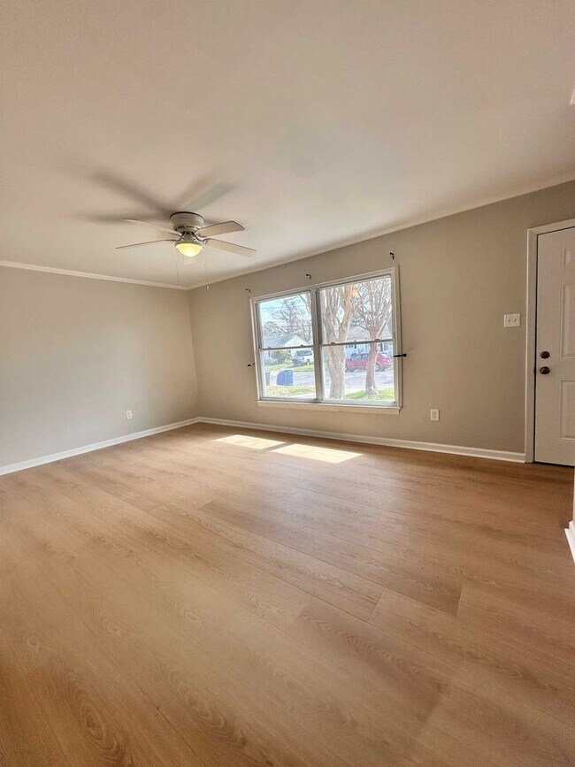 Foto del edificio - Diamond Springs Rd, Virginia Beach