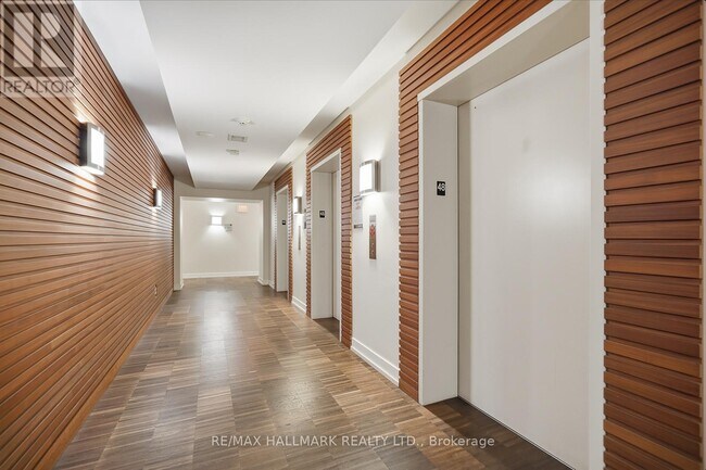 Building Photo - 2191 Yonge St