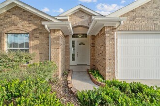 Building Photo - 2818 Lockeridge Pines Dr