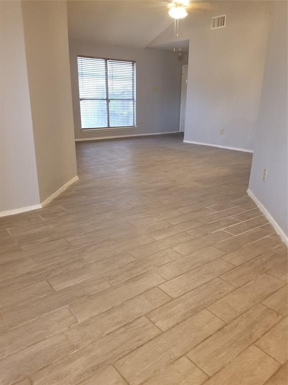 Foto del edificio - 18130 Twin Creek Dr