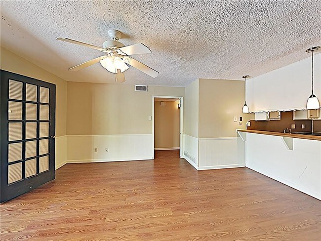 Building Photo - 2923 Las Vegas Trail