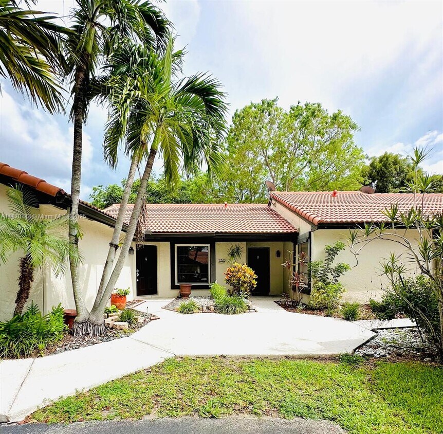 Primary Photo - 15210 SW 48th Terrace